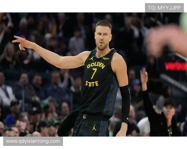 波尔津吉斯与唐斯的巅峰对决谁能在NBA赛场上笑到最后